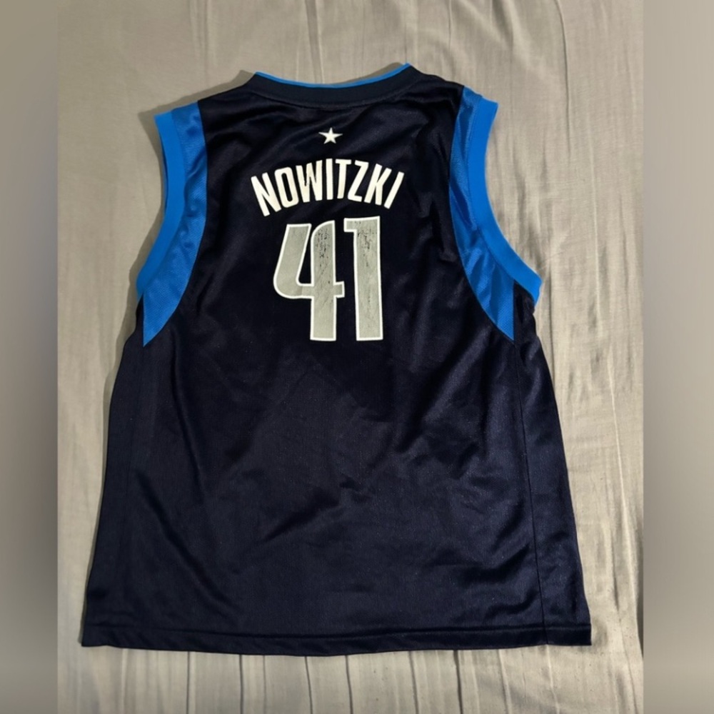 Adidas Dirk Nowitzki #41 NBA Jersey XL (18-20)